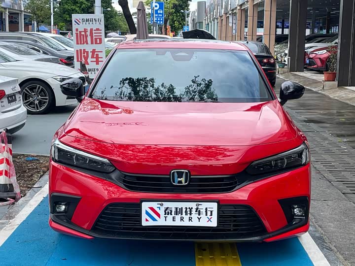 Фото 2 - Honda Civic