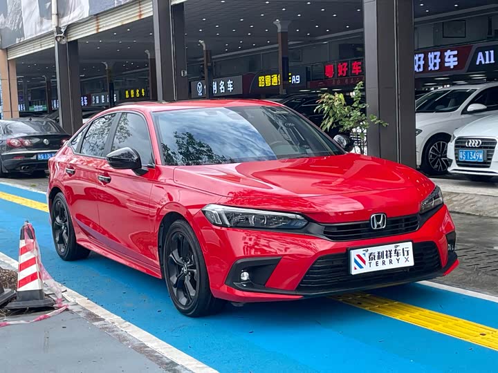 Фото 3 - Honda Civic