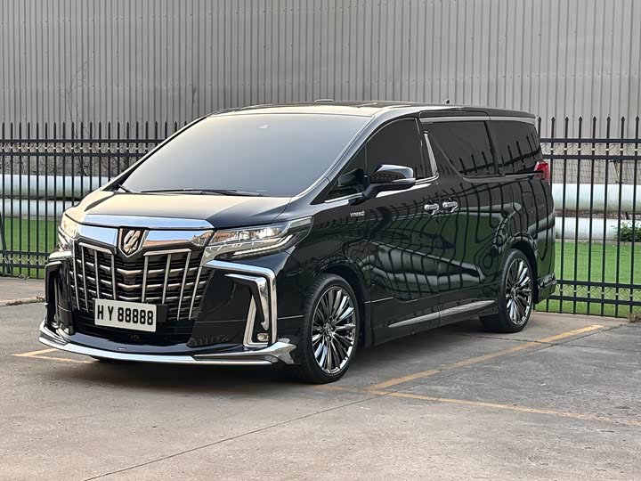 Фото 1 - Toyota Vellfire