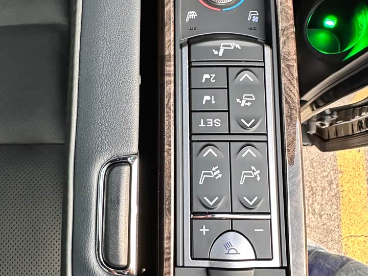 Фото 17 - Toyota Vellfire