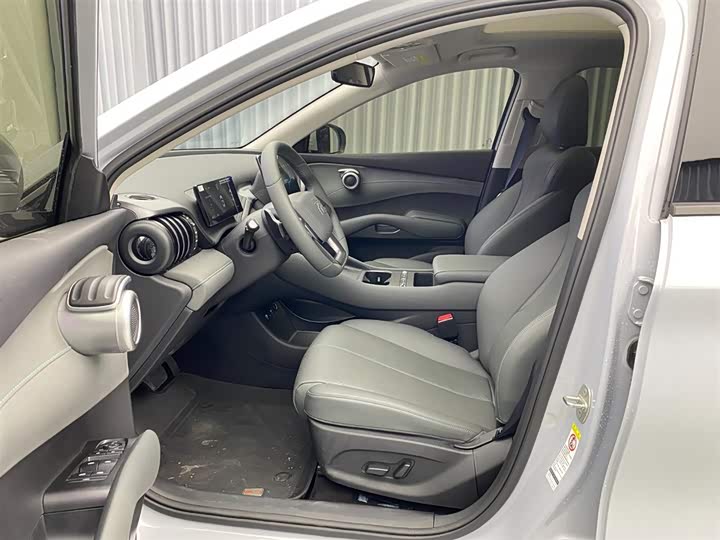 Фото 7 - BYD Yuan Plus