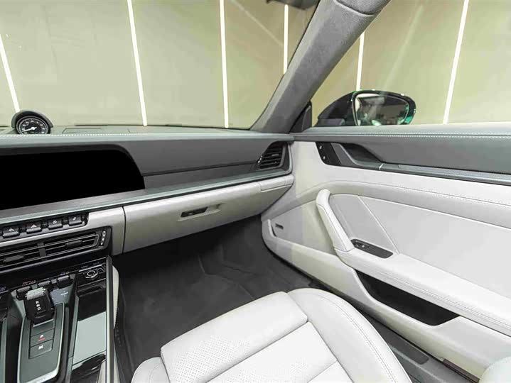 Фото 4 - Porsche 911