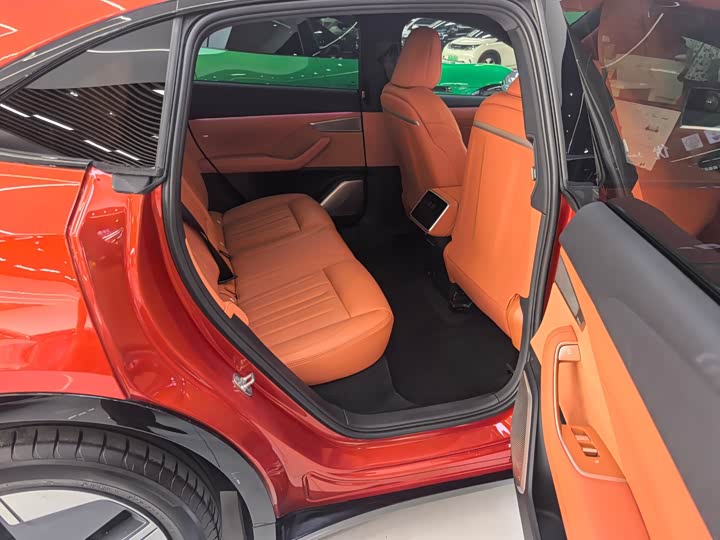 Фото 19 - Nio Onvo L60