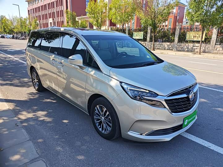 Фото 4 - Buick GL8 ES