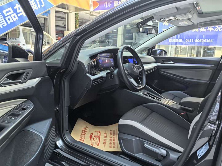 Фото 9 - Volkswagen Golf