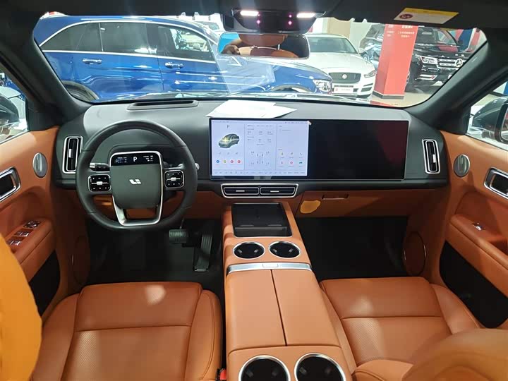 Фото 10 - LiXiang L8