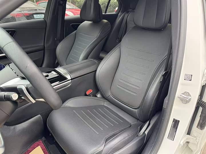 Фото 12 - Mercedes-Benz C-Class