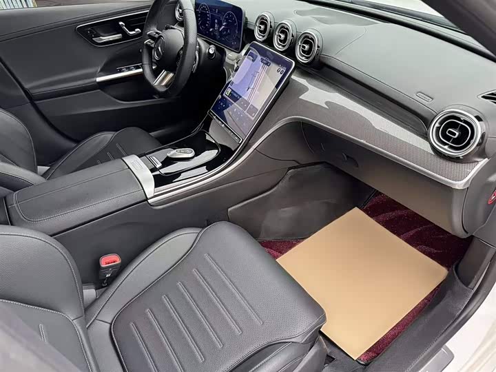 Фото 5 - Mercedes-Benz C-Class