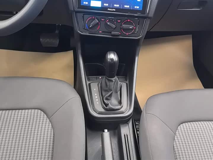 Фото 16 - Volkswagen Santana