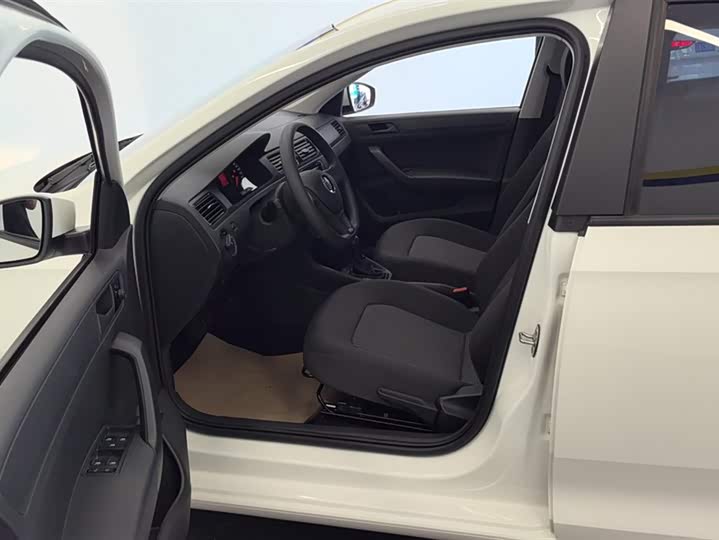 Фото 9 - Volkswagen Santana