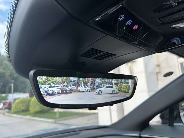 Фото 13 - Cadillac Lyriq