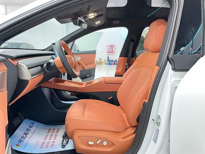 Фото 7 - Nio Onvo L60