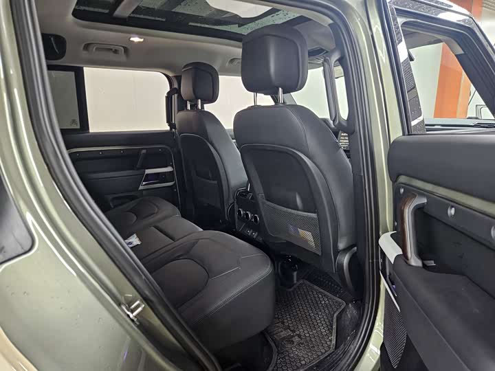 Фото 7 - Land Rover Defender