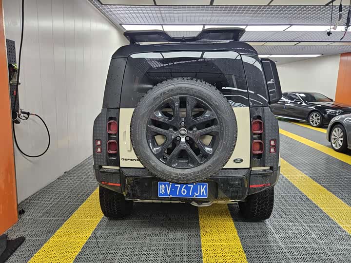 Фото 9 - Land Rover Defender