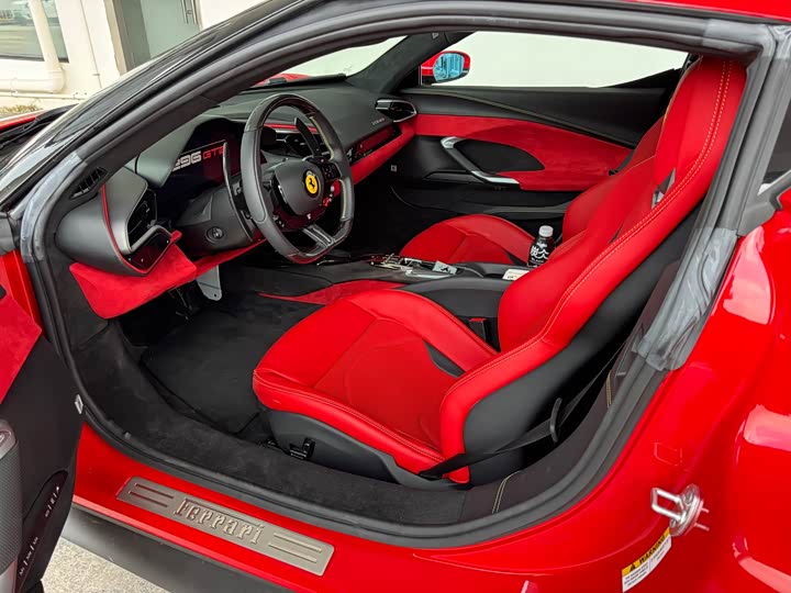 Фото 4 - Ferrari 296