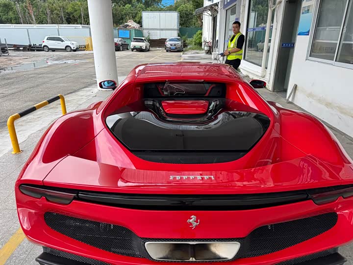 Фото 9 - Ferrari 296