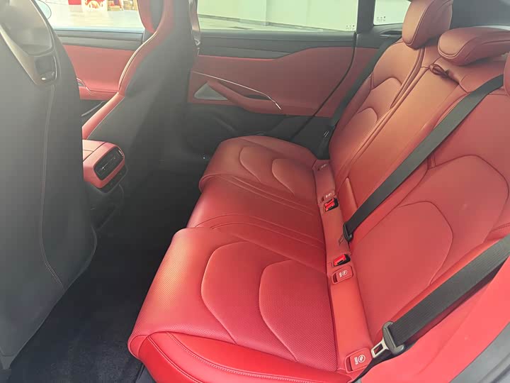 Фото 6 - Xiaomi SU7