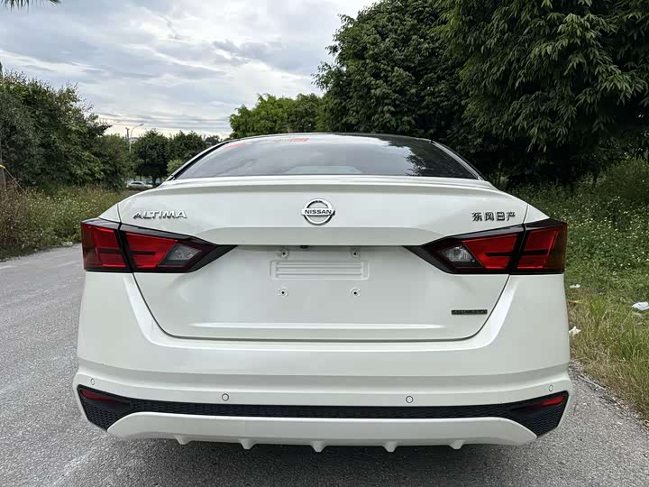 Фото 5 - Nissan Teana