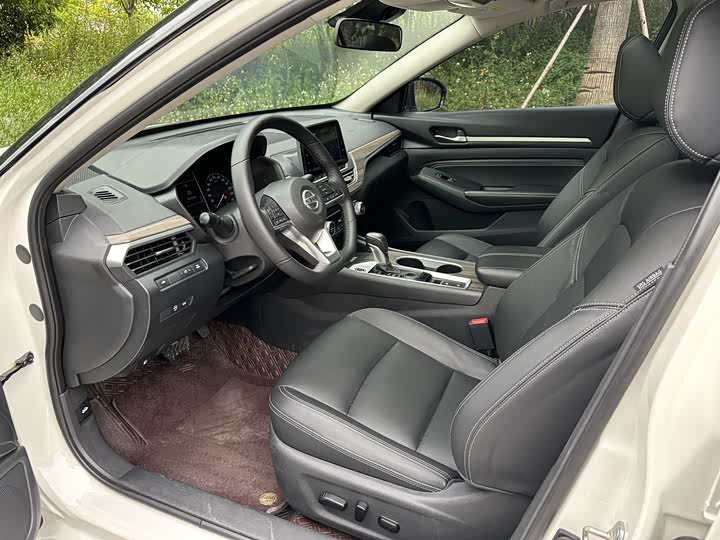 Фото 8 - Nissan Teana