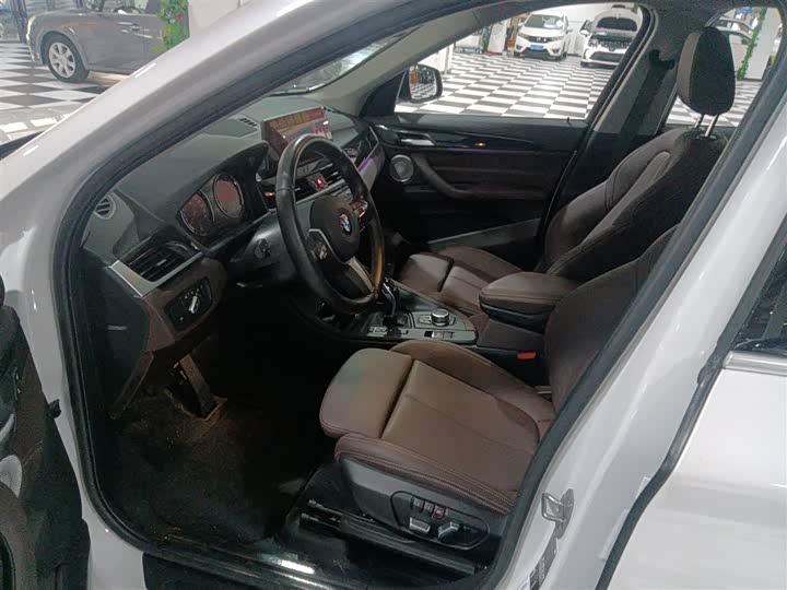 Фото 15 - BMW X1