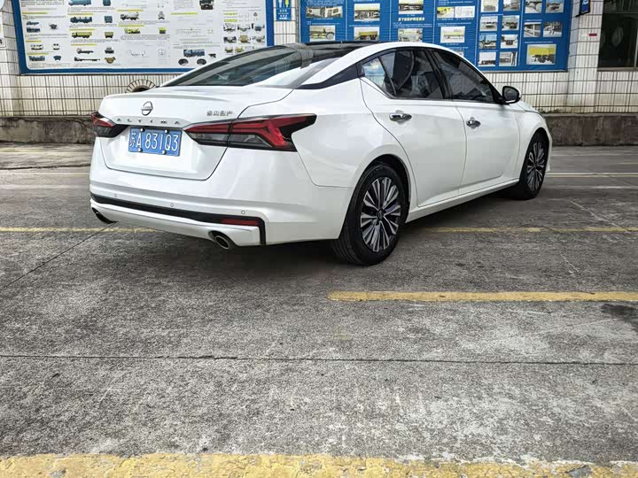 Фото 4 - Nissan Teana