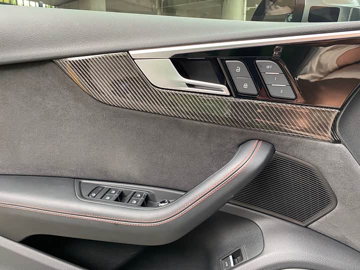 Фото 7 - Audi RS 4