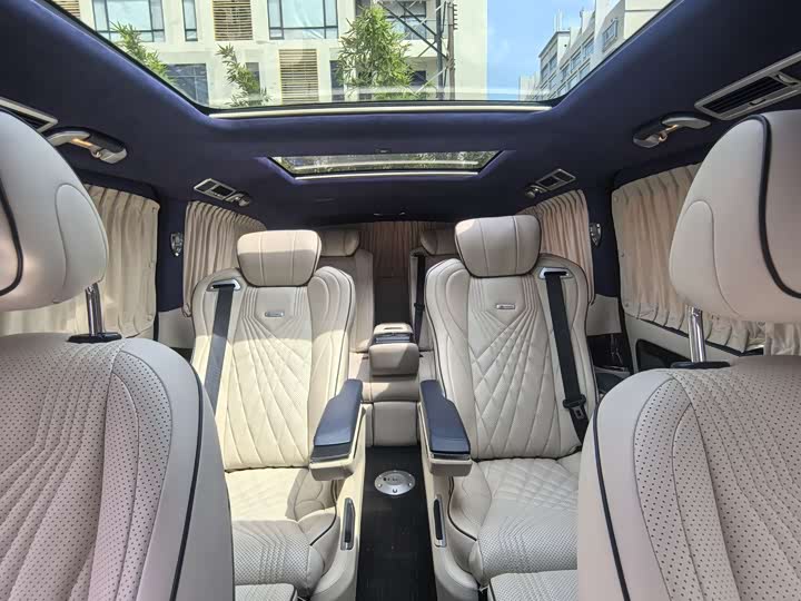 Фото 16 - Mercedes-Benz Vito