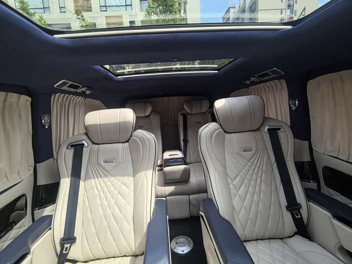 Фото 18 - Mercedes-Benz Vito