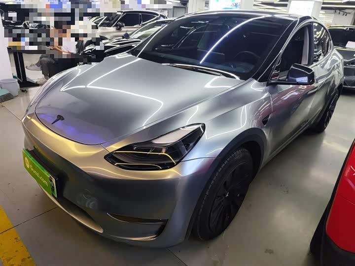 Фото 11 - Tesla Model Y