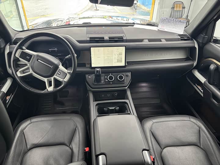 Фото 11 - Land Rover Defender