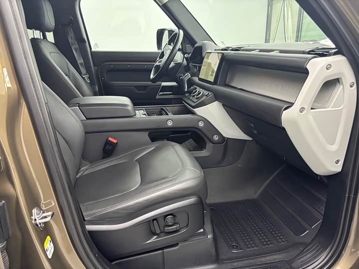 Фото 13 - Land Rover Defender