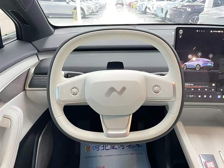 Фото 11 - Nio Onvo L60