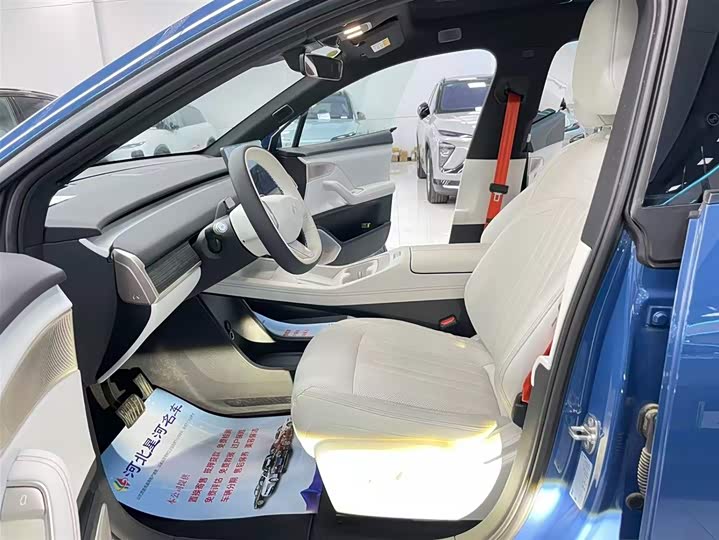 Фото 7 - Nio Onvo L60