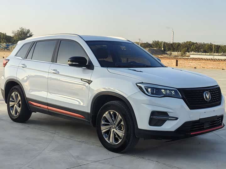 Фото 3 - Changan CS75