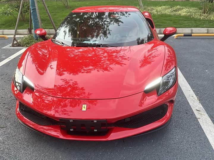 Фото 2 - Ferrari 296