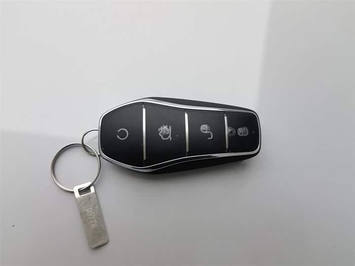 Фото 19 - BYD Song L