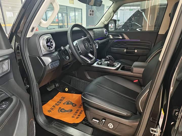 Фото 15 - Tank 300