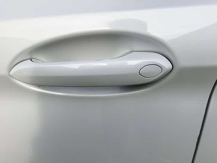 Фото 14 - BMW 5 Series