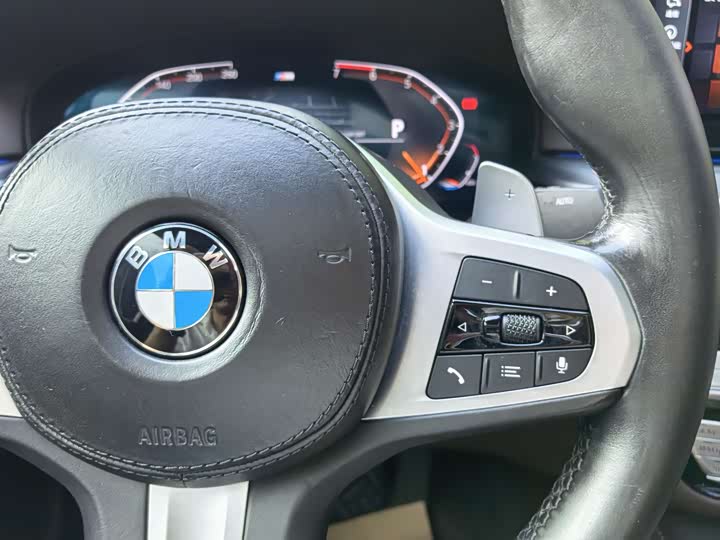 Фото 19 - BMW 5 Series