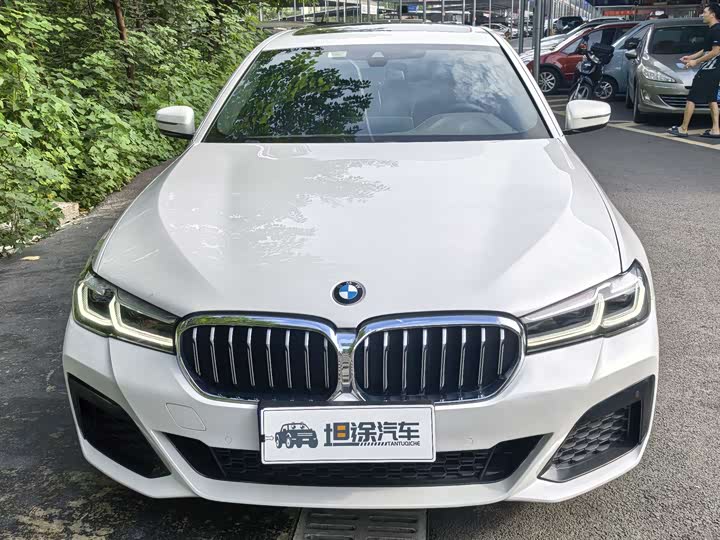 Фото 2 - BMW 5 Series