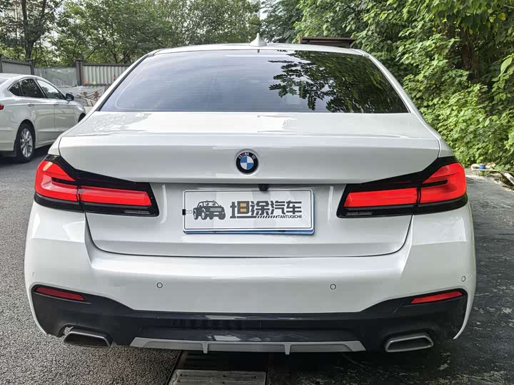 Фото 26 - BMW 5 Series