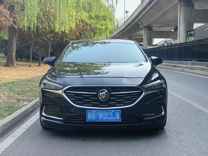 Фото 2 - Buick LaCrosse