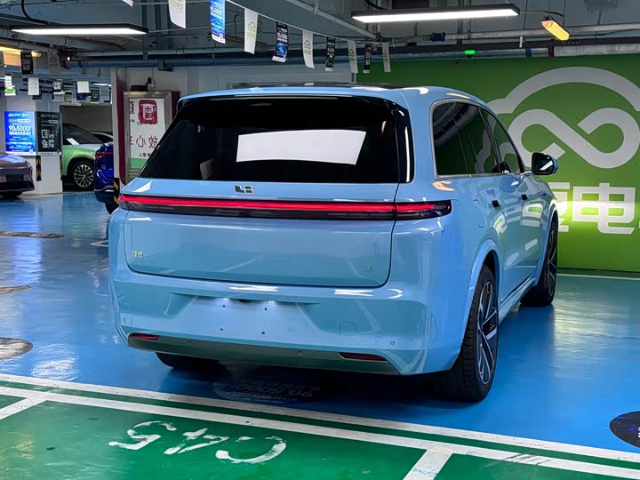 Фото 19 - LiXiang L8