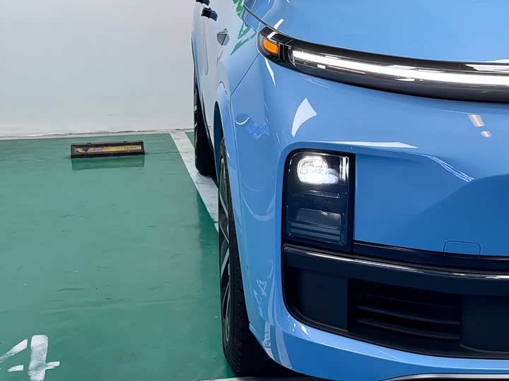 Фото 4 - LiXiang L8