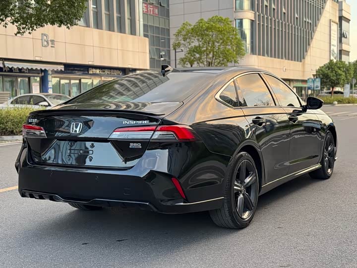 Фото 16 - Honda Inspire