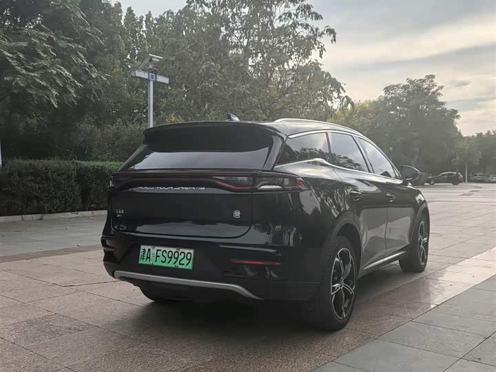 Фото 4 - BYD Tang Hybrid/EV