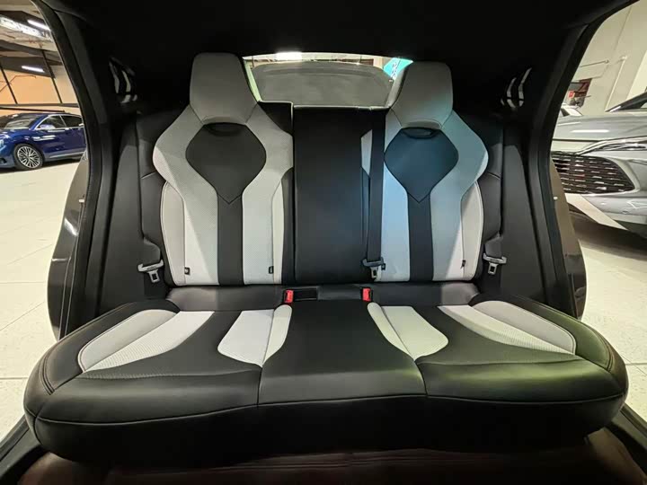 Фото 24 - Changan UNI-V Hybrid