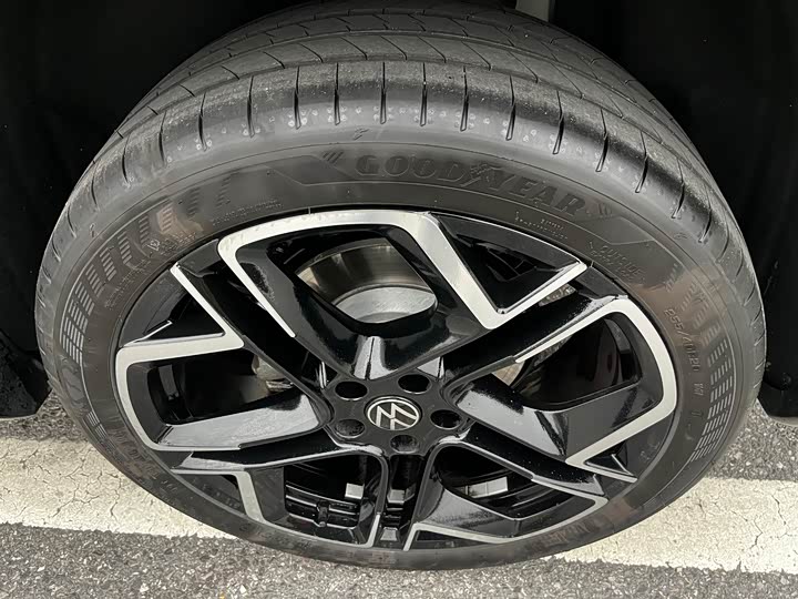 Фото 11 - Volkswagen Tayron