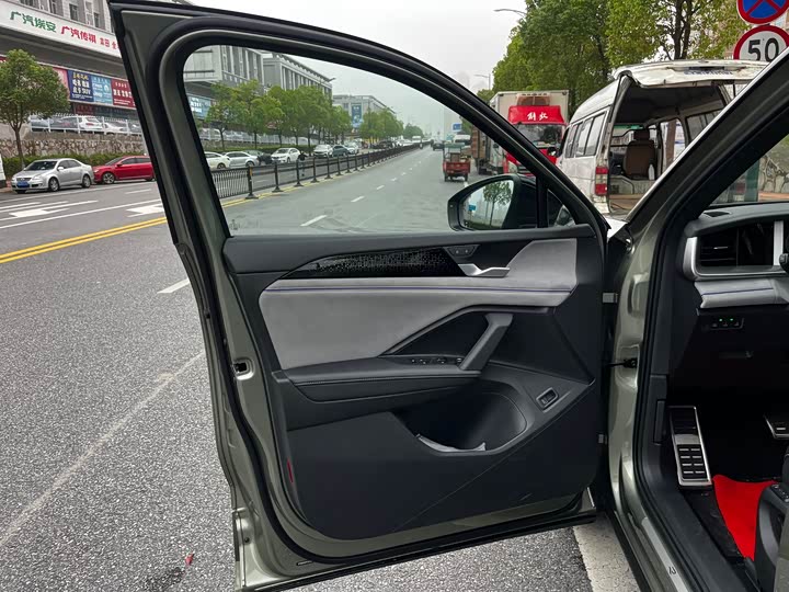 Фото 12 - Volkswagen Tayron