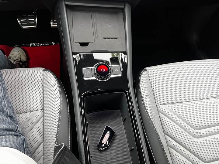 Фото 15 - Volkswagen Tayron